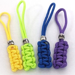1 x Personalised Paracord Zipper Pull Keyring - Custom Engraved Bead